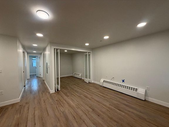 2nd image of 669 24th St #11