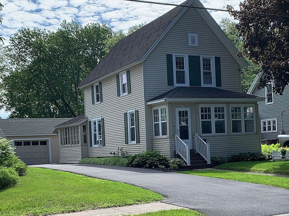 1st image of 8 Pleasant St