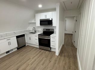 11 Carlton St #3, Peabody, MA 01960