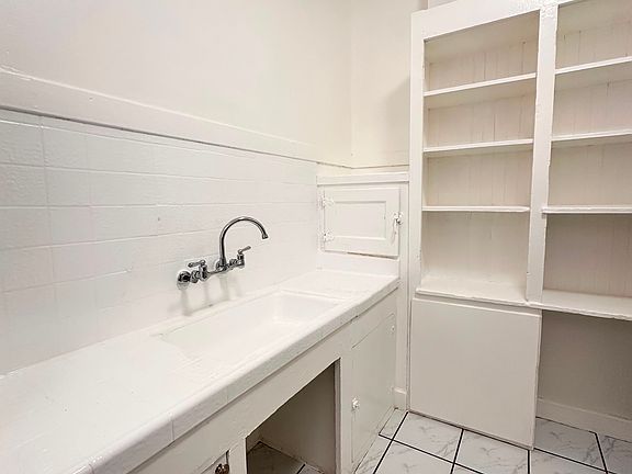 4th image of 1325 S Hope St APT 309