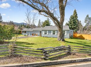965 Park St, Ashland, OR