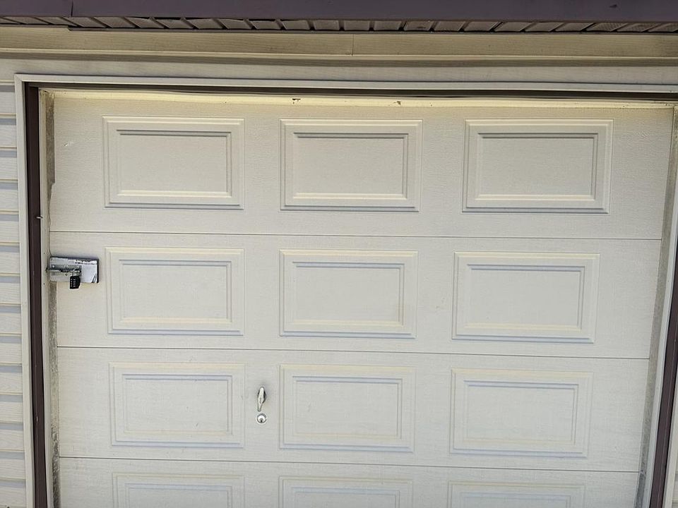 1st image of 330 Darby Rd #3
