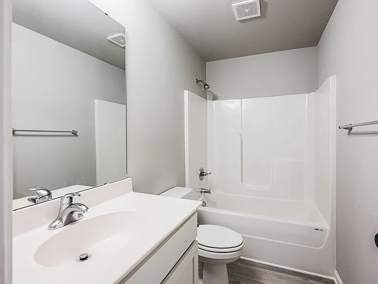 249 Whispering Hills Blvd — Photo 6
