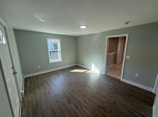 15-17 Elm St #17A, Adams, MA 01220