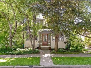 35 Center St, Excelsior, MN 55331