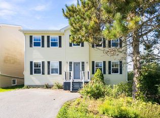 1 Gordon St, Bedford, NS B4A 2N6