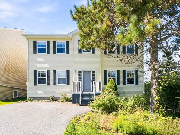 1 Gordon St, Bedford, NS B4A 2N6