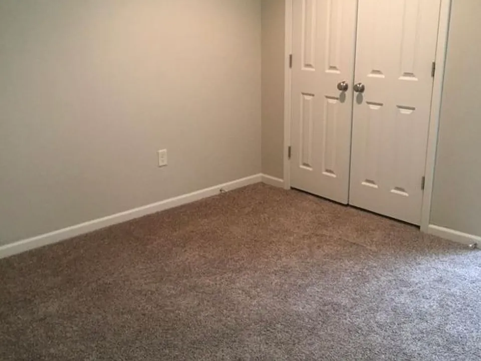 7829 W 61st Ter