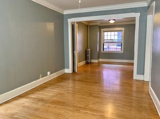 804 N Van Buren St #4, Milwaukee, WI 53202