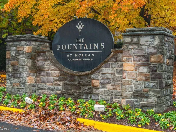 1504 Lincoln Way APT 104, McLean, VA 22102