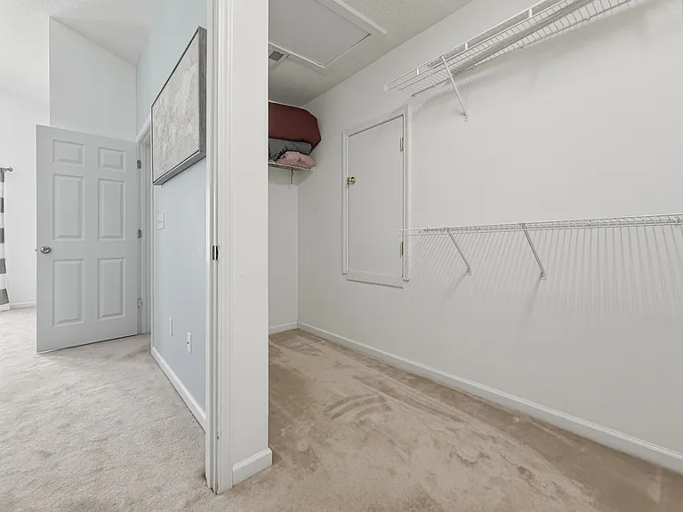 9000 Colony Village Ln — Photo 22