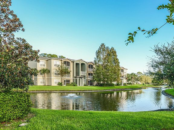 2nd image of 1000 Stonebrook Dr #9202