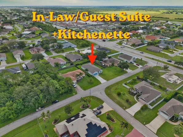 226 SW MILBURN Circle, Port St Lucie, FL 34953