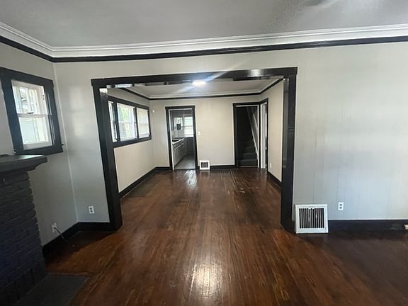 2nd image of 1839 E 68th Ter