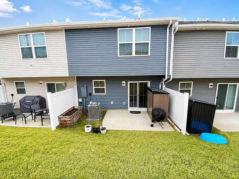 4 Tidworth Dr — Photo 25