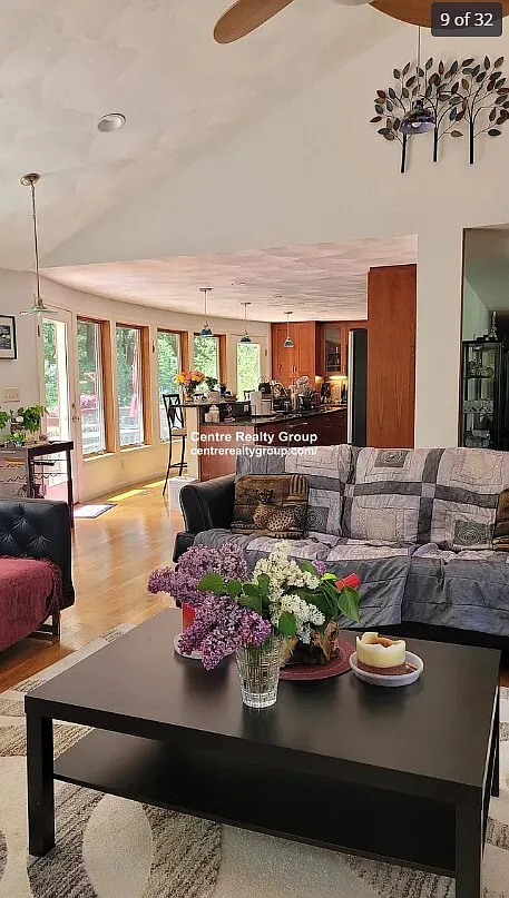 4 bed, 3.0 bath, $4,900 — Photo 2