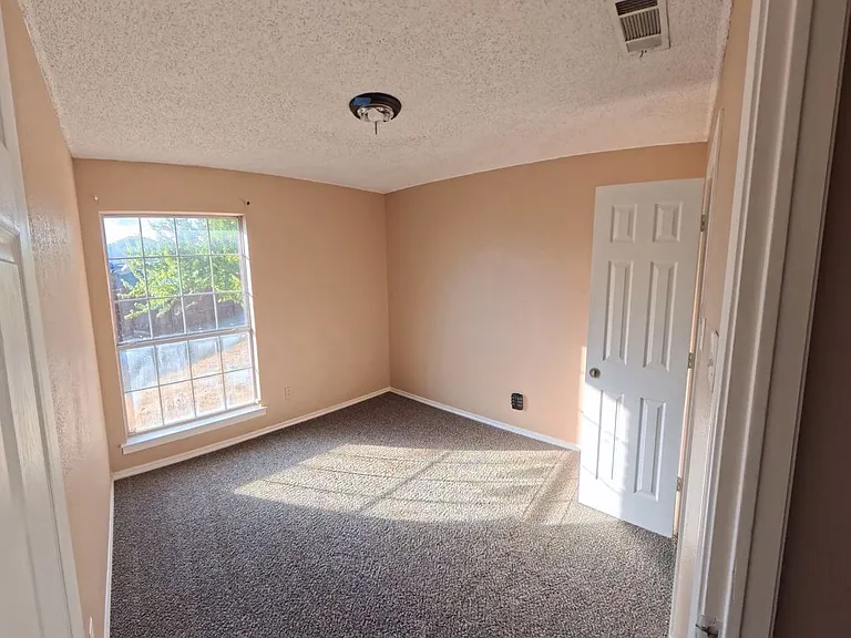 1454 Cromwell Ct — Photo 13