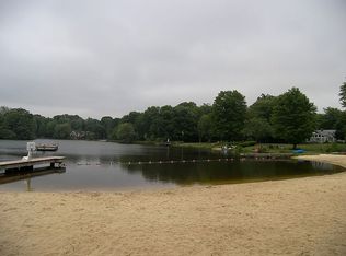 8605 Apple Hill Rd, Chagrin Falls, OH 44023