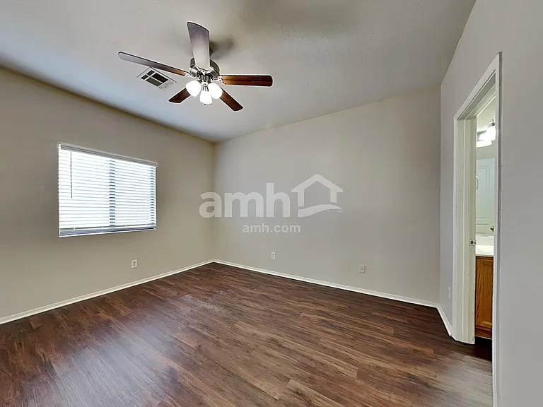 6506 S 10th Dr — Photo 9