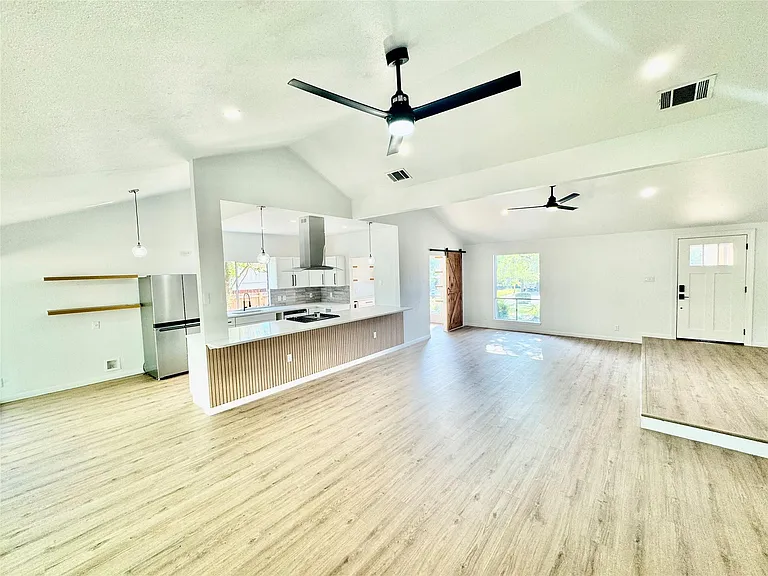 9506 Stonebridge Dr — Photo 12