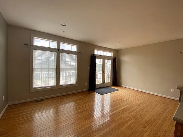 3923 Shawfield Ln — Photo 16