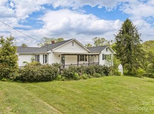 22 Floyd Miller Rd, Candler, NC 28715