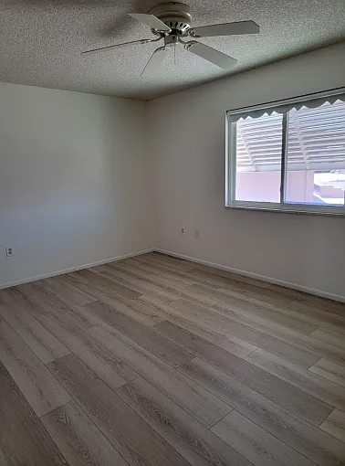 9526 W Briarwood Cir N — Photo 7