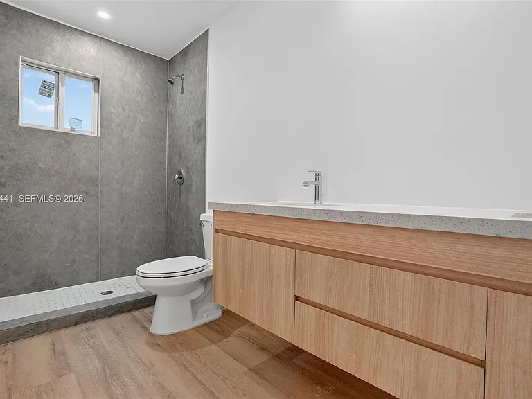 1515 N Redland Rd #1 — Photo 6