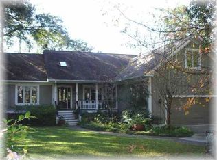 69 Tuscarora Ave, Beaufort, SC 29907