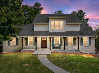 3653 Crestside Rd, Birmingham, AL 35223