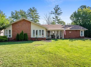 444 Brass Lamp Dr, Ballwin, MO