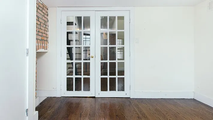 Rented by Nooklyn NYC LLC | media 19