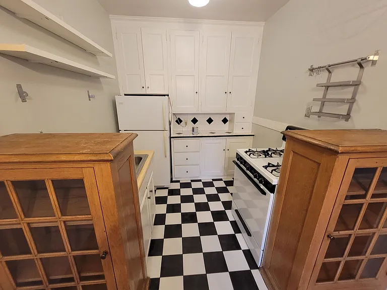 3200 Garfield Ave — Photo 1