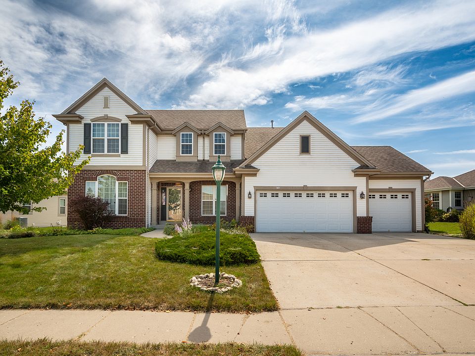 1st image of 636 Cherrywood Dr