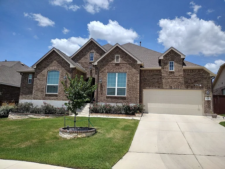 12307 Merritt Villa — Photo 15