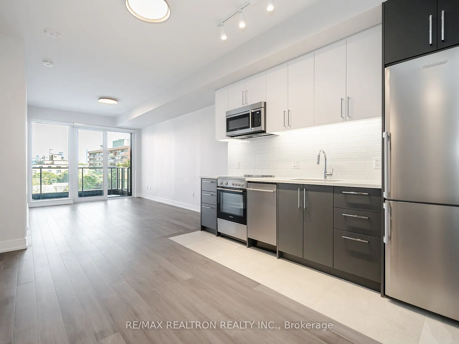 1 bed, $2,225 — Photo 2