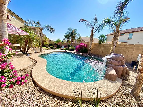 4th image of 18053 W Caribbean Ln