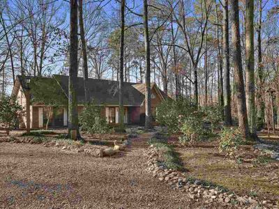 208 Trace Cir, Raymond, MS, 39154