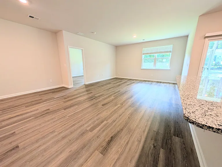 664 Grateful Dr — Photo 16