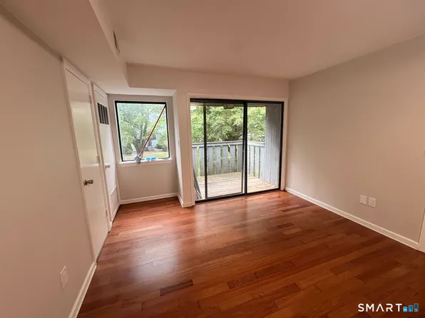 13 Cedar Court #E, East Haven, CT 06513