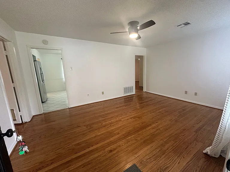 4713 SE 23rd St — Photo 5