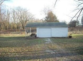 438 Center Rd, Akron, OH 44319