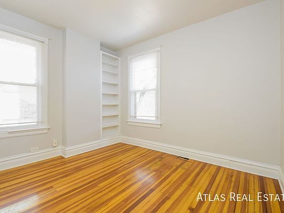 5th image of 1066 N Clarkson St APT 5