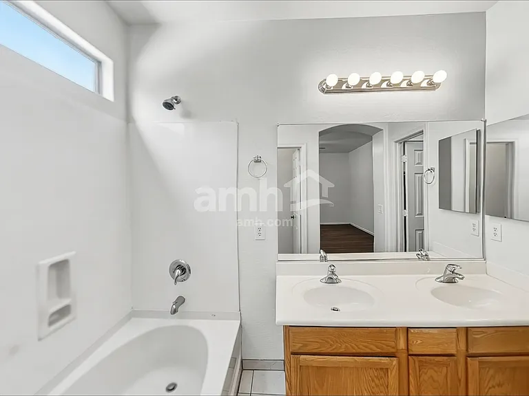 3464 E Packard Dr — Photo 10