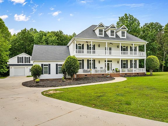 3rd image of 227 Muth Ave