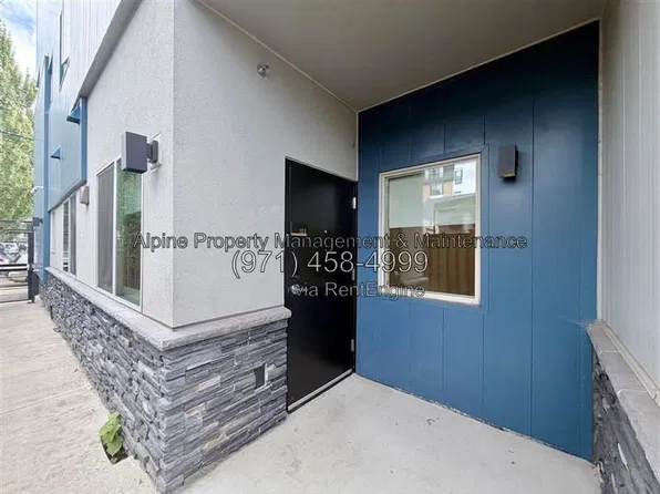 1545 NE 41st Ave Unit 103, Portland, OR 97232