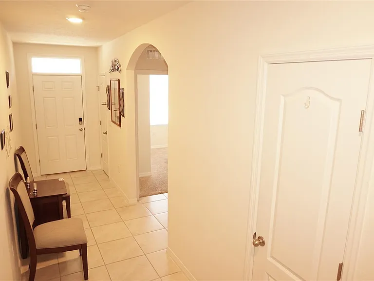 376 Tanglewood Dr — Photo 5