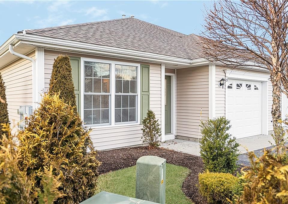 1st image of 15 Greig Ct #226A
