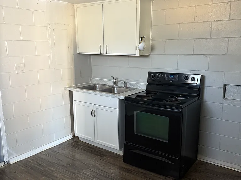 539 Palm Beach St #539 — Photo 1