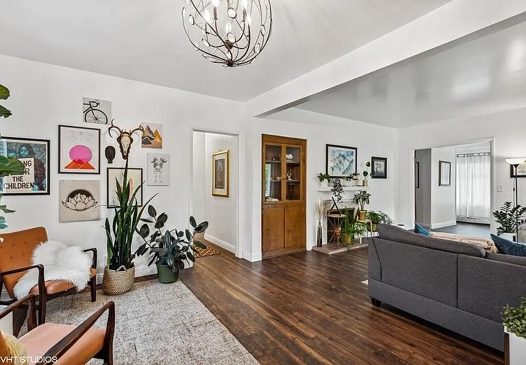 2571 Van Buren Ave — Photo 5